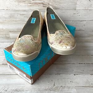 Michelle K Beige Floral Loafers Shoes SZ 11 S101233